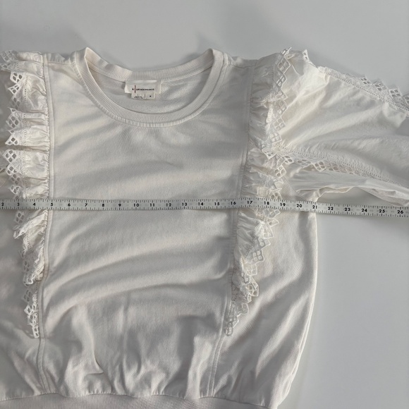 By Anthropologie Ruffle Sleeve Lace Trimmed Sweatshirt White Cream Size Medium - Picture 8 of 9